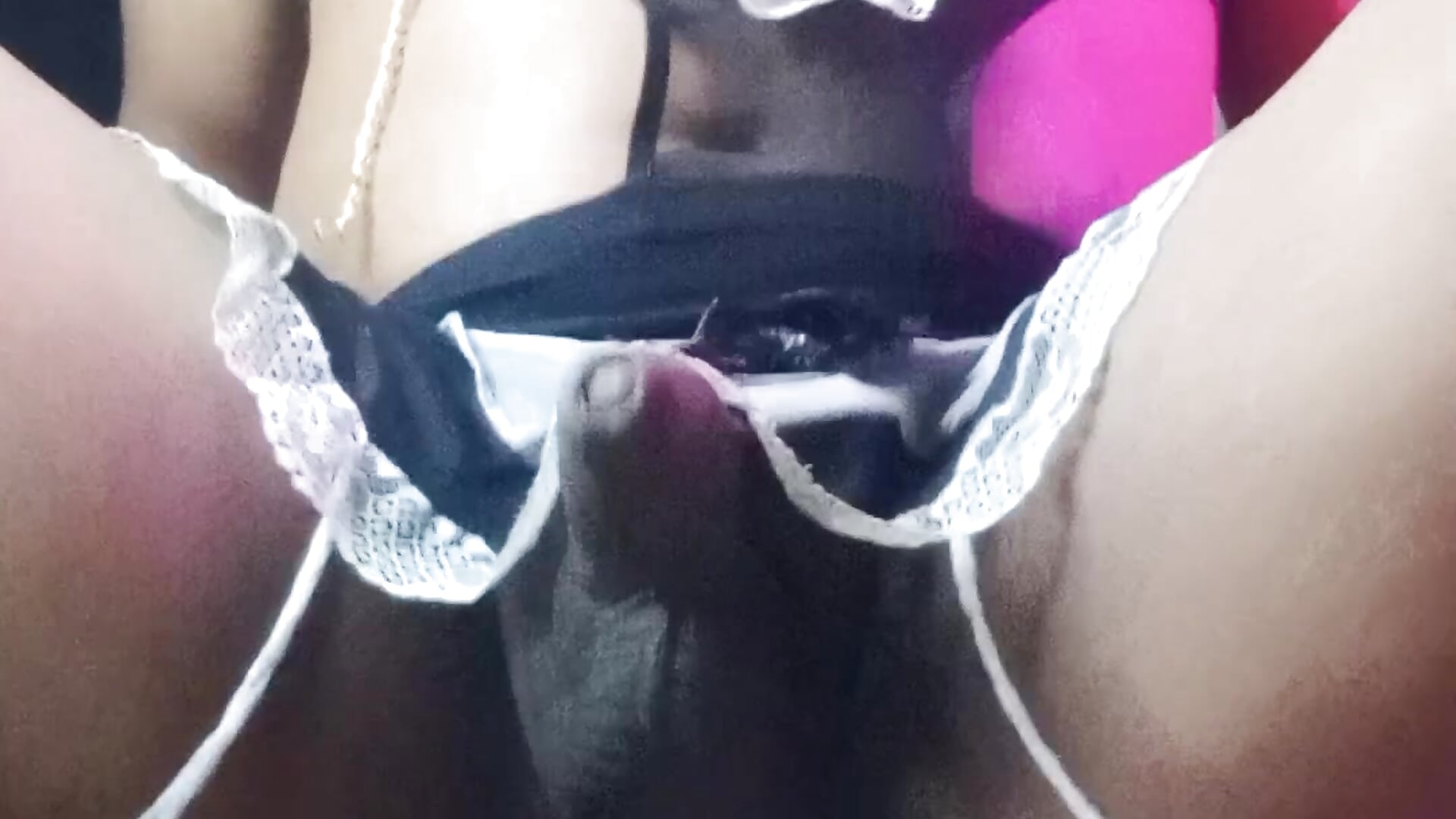 Follando mi culo en tacones