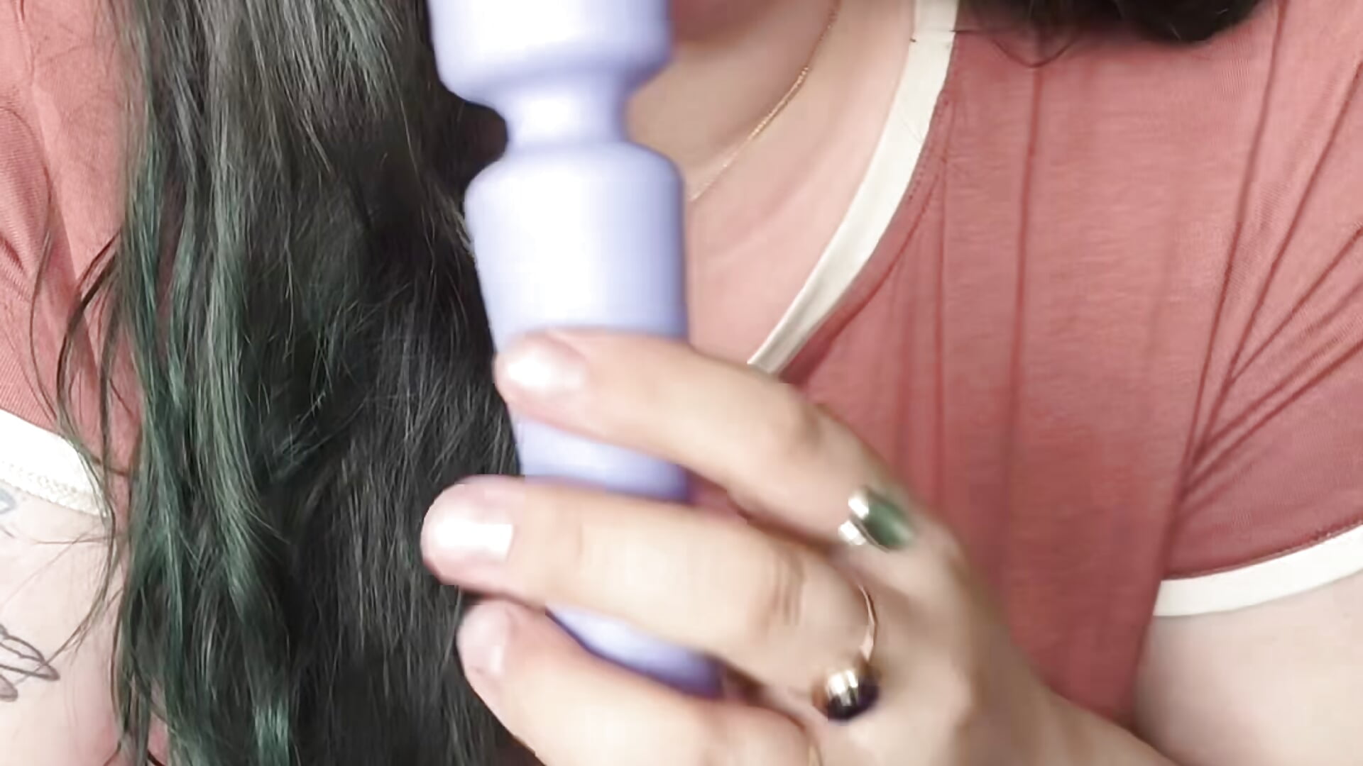 Queen Melusine Teases Her Assistant - video oleh queenmelusine kamera model