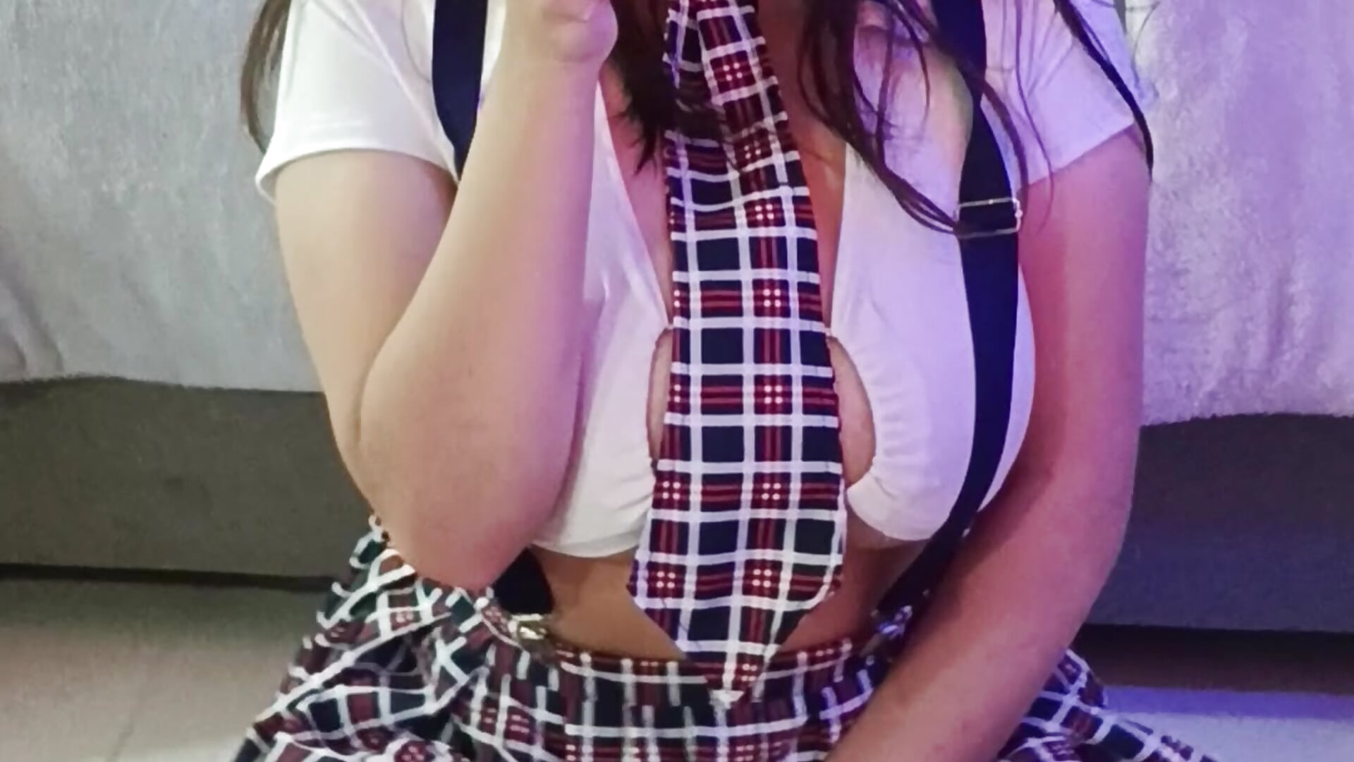 The art of seducing begins with a look ... - video oleh model kamera Bella__Lane