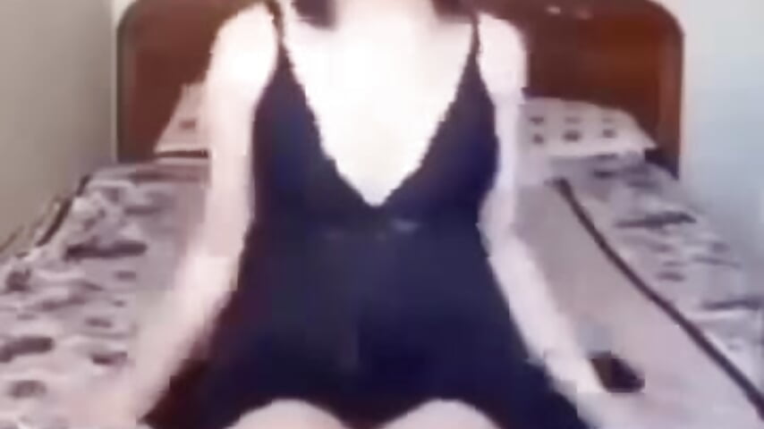 e40852cae2be40fd95a207345896446c - video by Mroma89six cam model