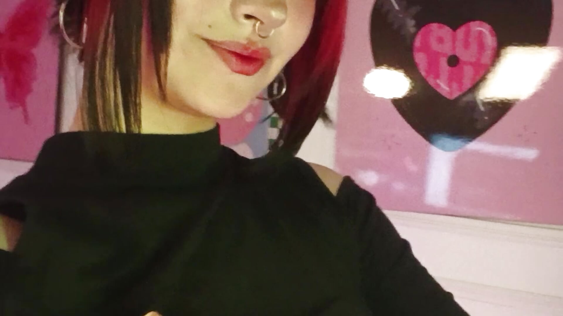 A pose of your naughty girl😈 - video oleh Zoe_Lynch_ kamera model