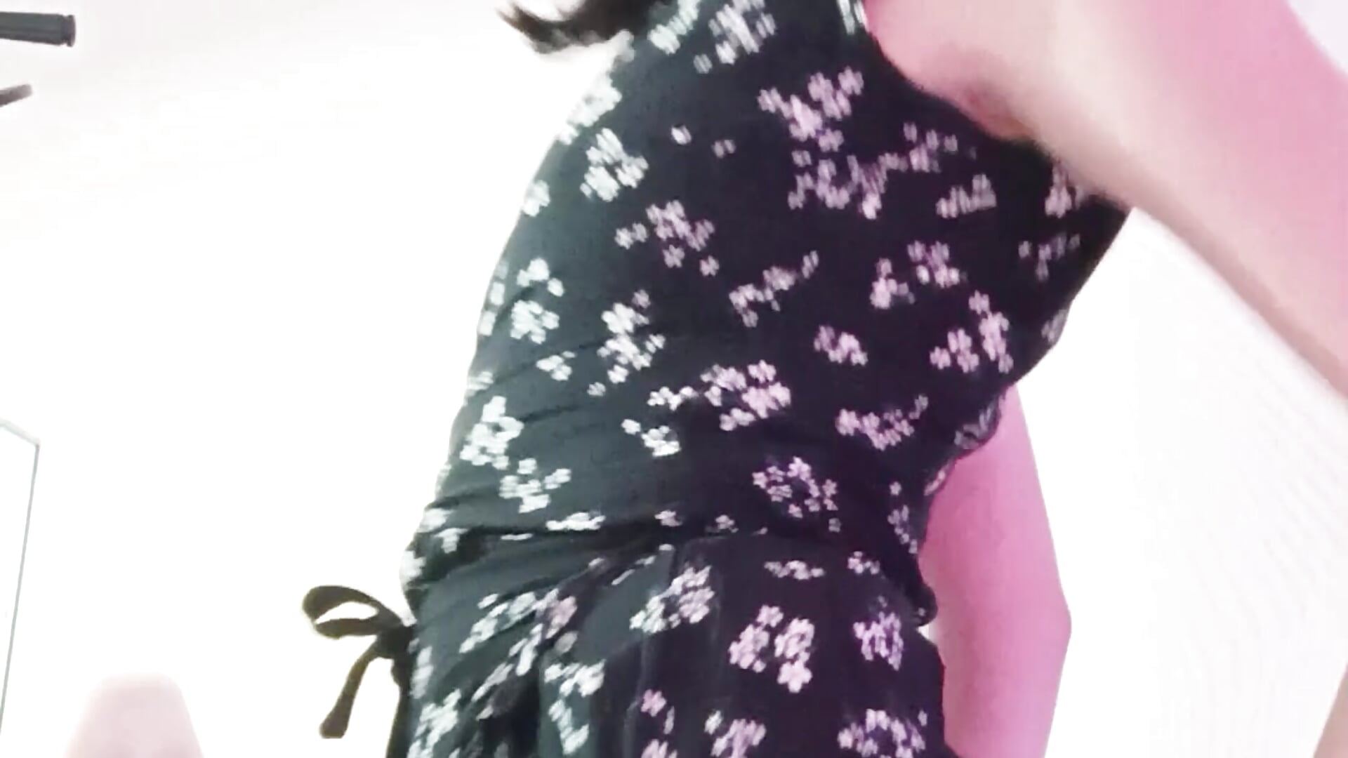 I’m not shy, I’m waiting for the right hands to wreck me 😈🫦 - video by Zoe_Lynch_ cam model