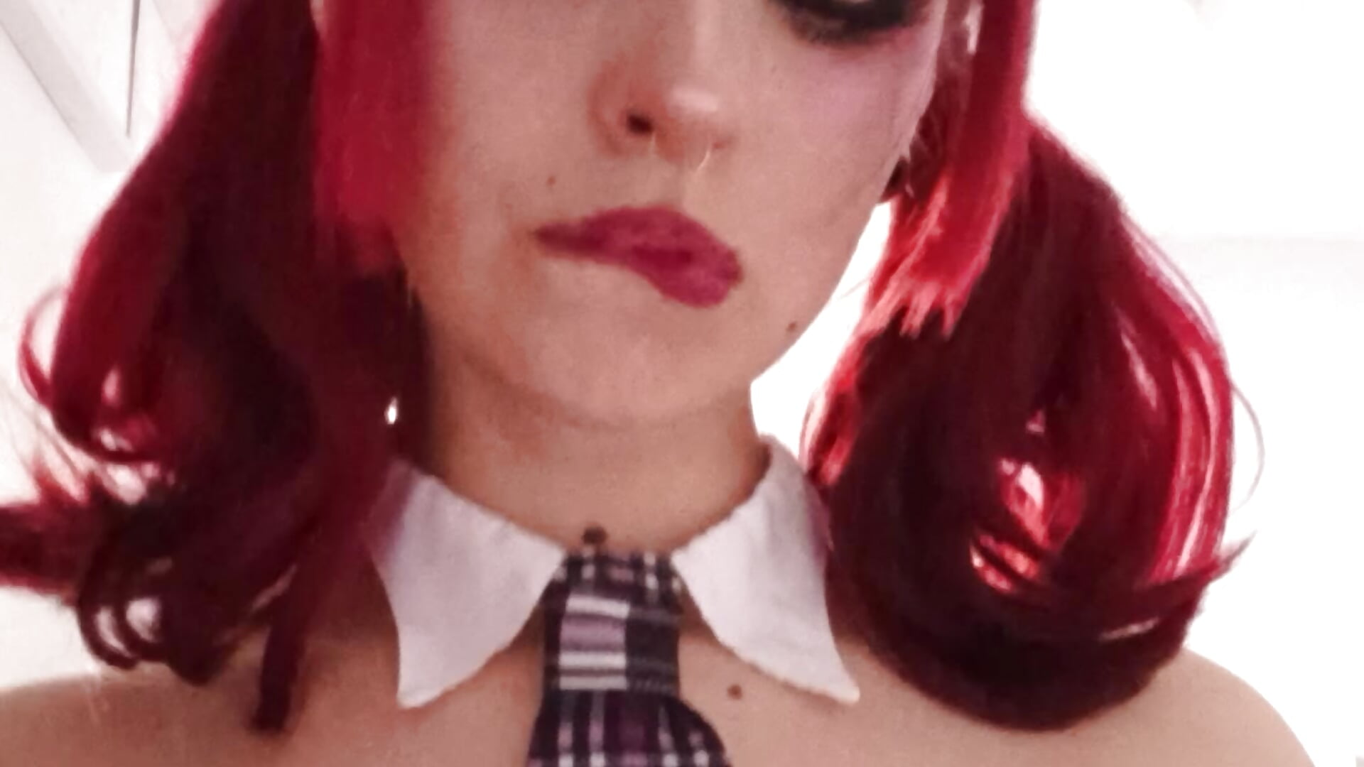 I like to play with attention - video by Zoe_Lynch_ cam model