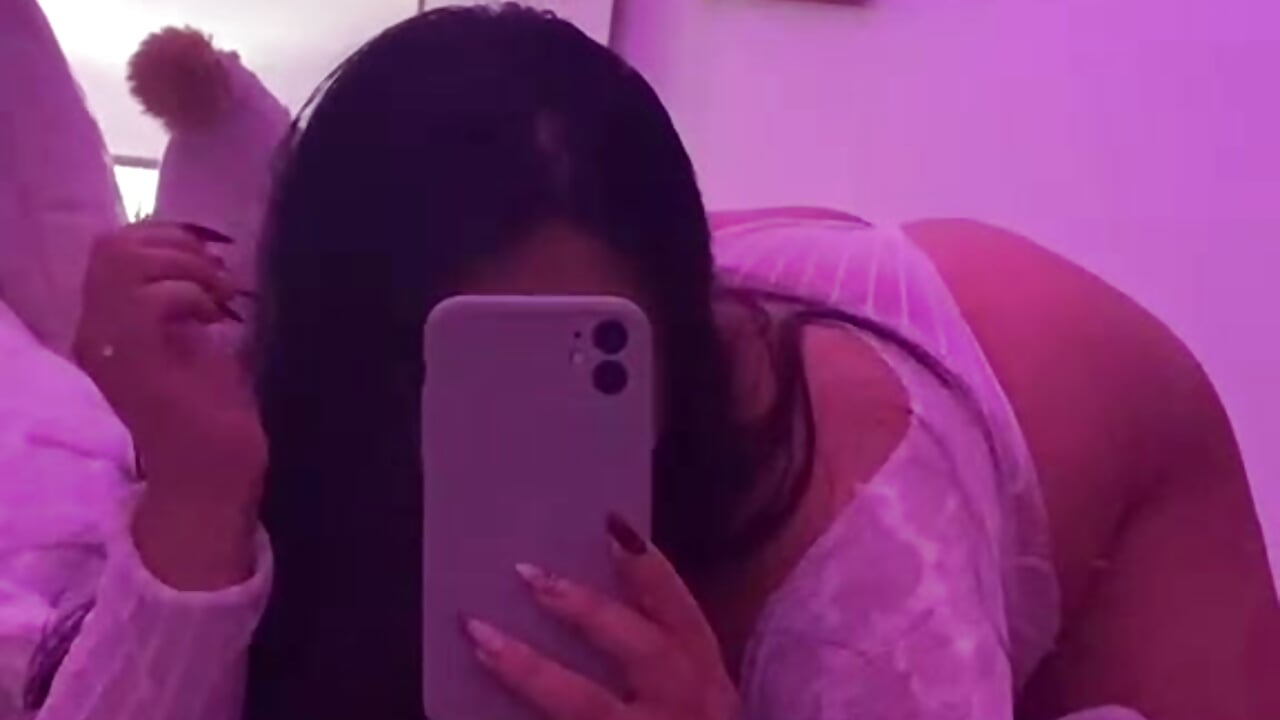 Your purple temptation – video modela na kameri Zoey_thompson