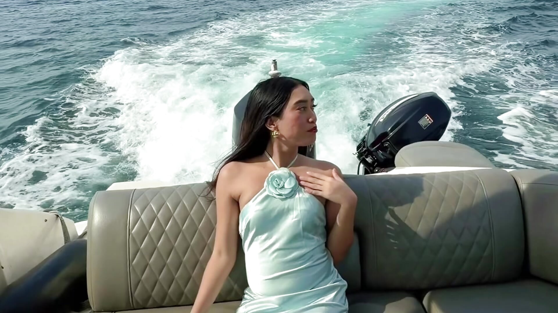 Cruising into paradise🛥️🌊 - video van Sassy_Keylla cam-model