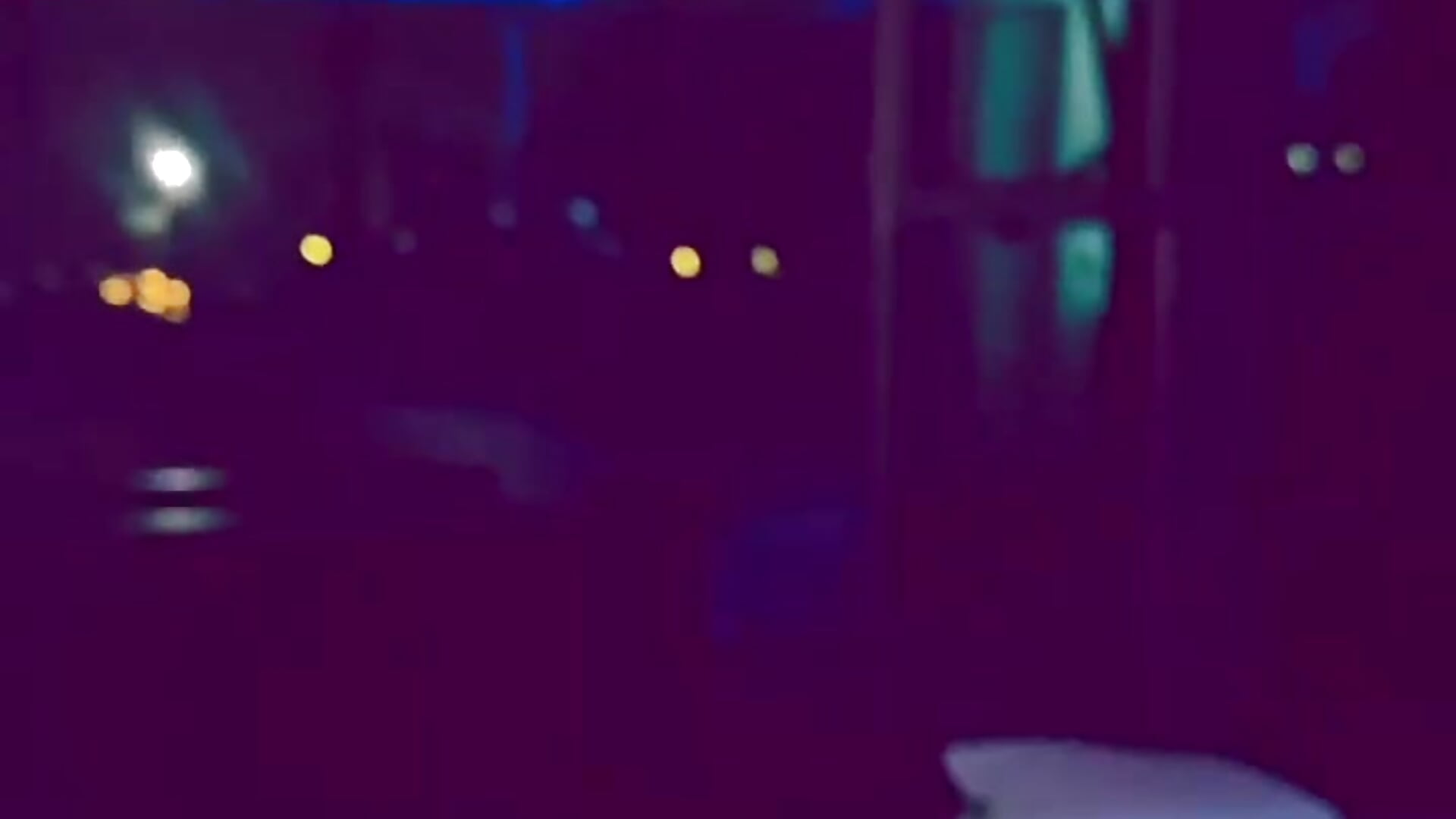 Playing with my friend - video by EmmaXlion cam model