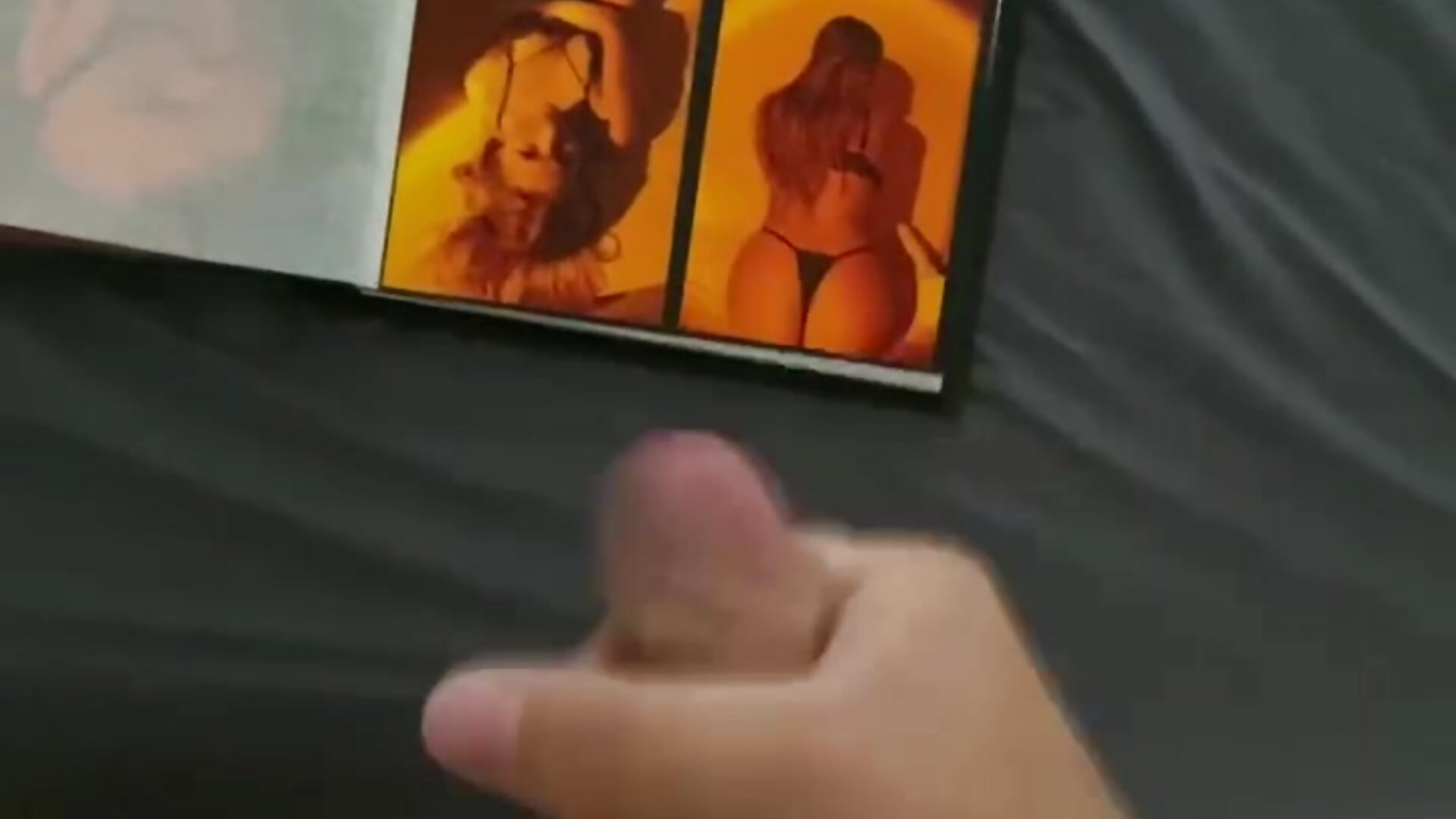 Luca enjoying my pics 💦🍆 - vídeo de la modelo de cam xlinababe