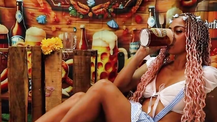 Oktober fest hot - video by anzhel_novick cam model