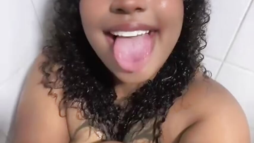 A shower together?💦 - วิดีโอโดย Cristal-Jonnes โมเดลแคม