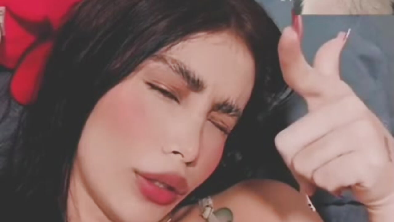 🙈🙈 - video by maily_zanss cam model