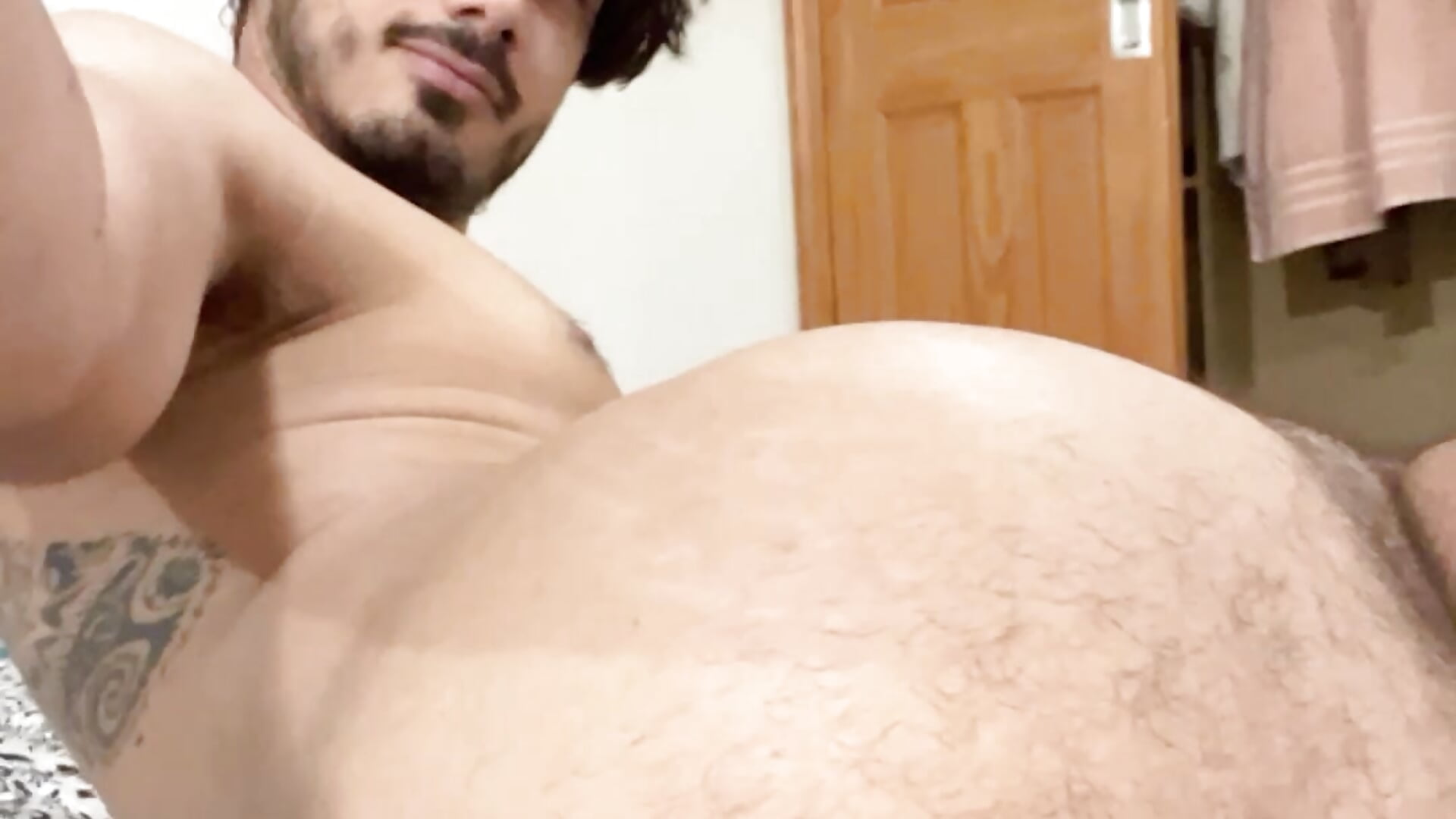 Big lips - video by santifisting cam model