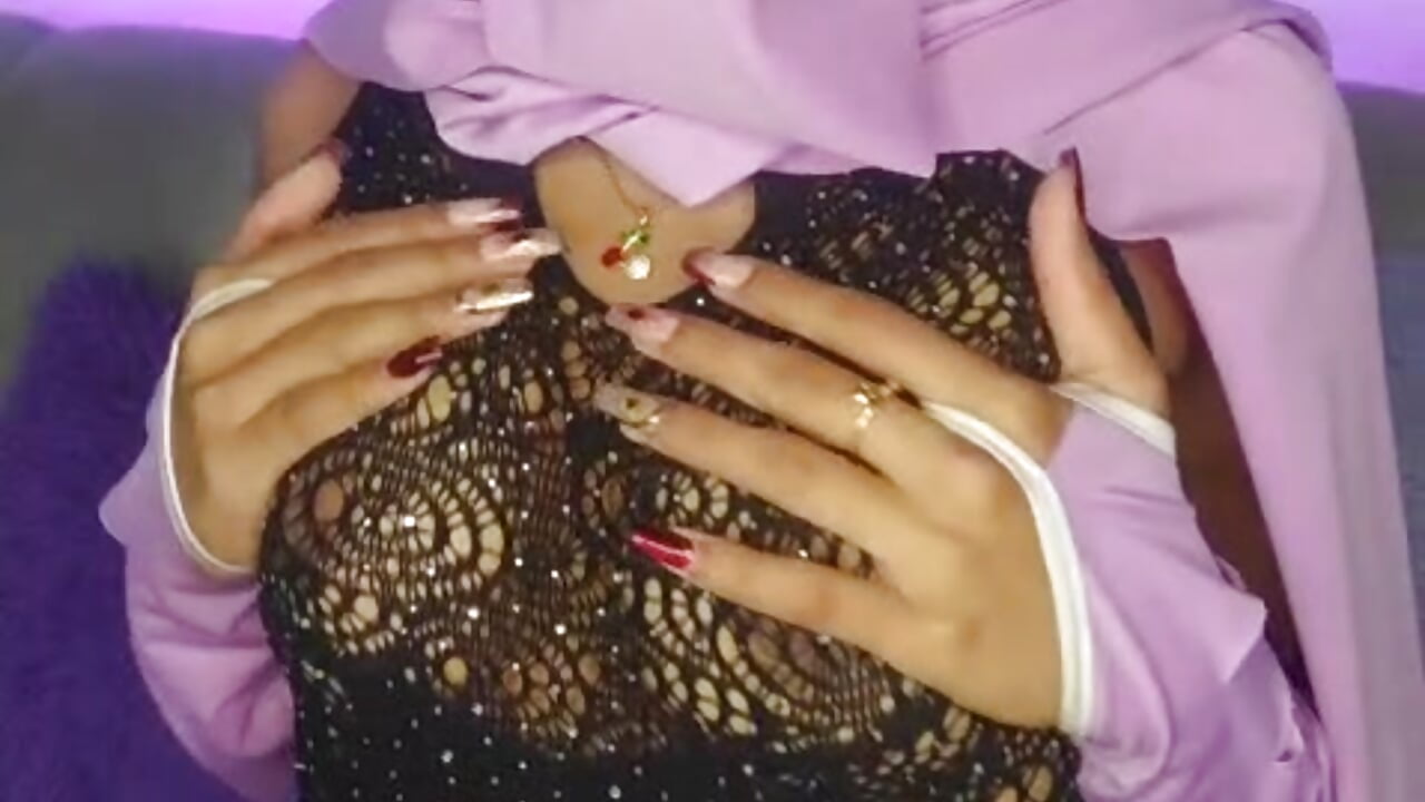 It's not just a video ... It is an invitation to desire. - video by soul_arabian cam model