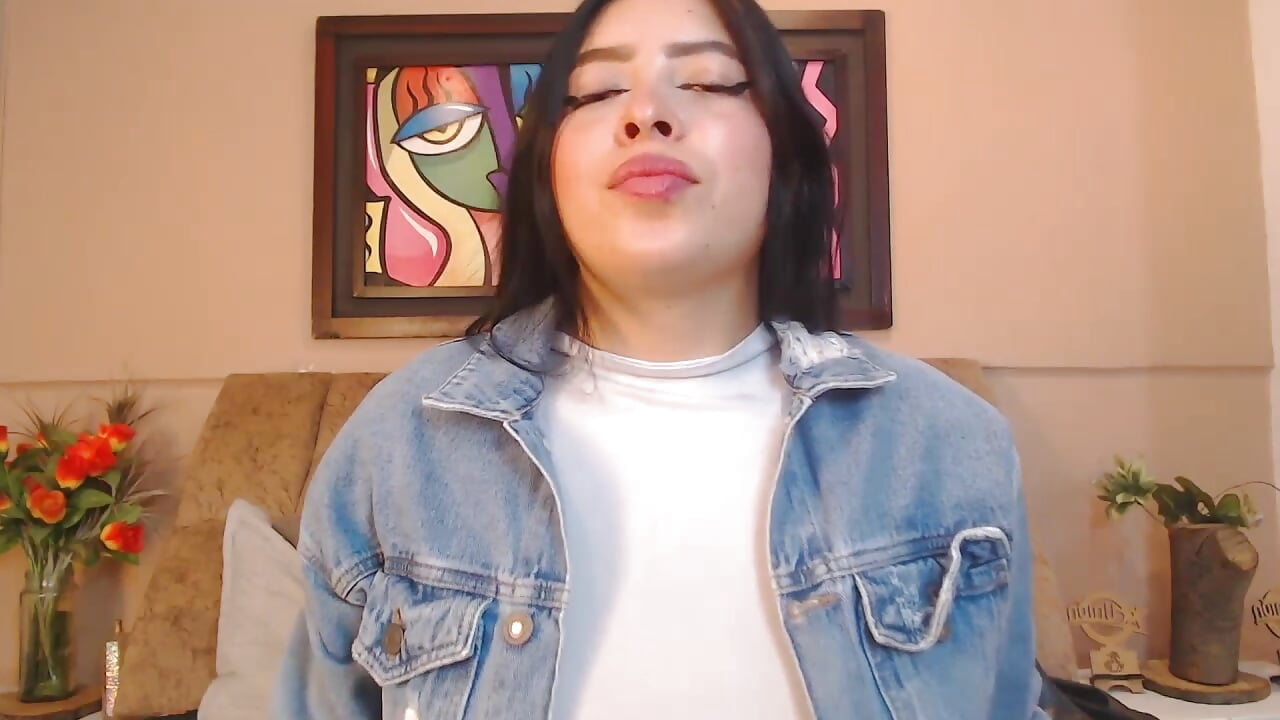 kiss my lips - βίντεο μοντέλου KateWelsin