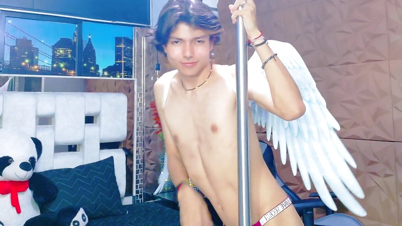 A naughty angel, u wanna pray? - video by alandelrey57 cam model