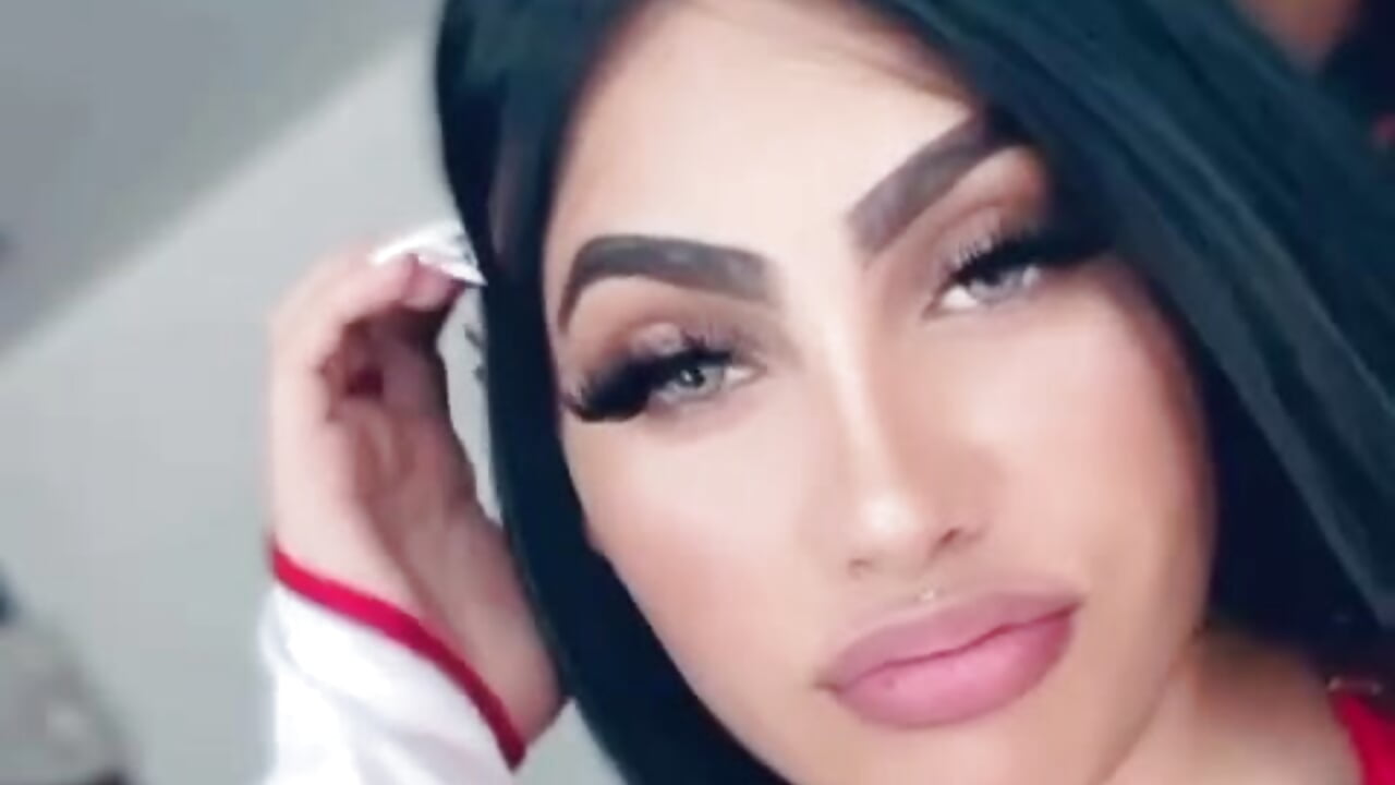 welcome - video by nikky_latin cam model