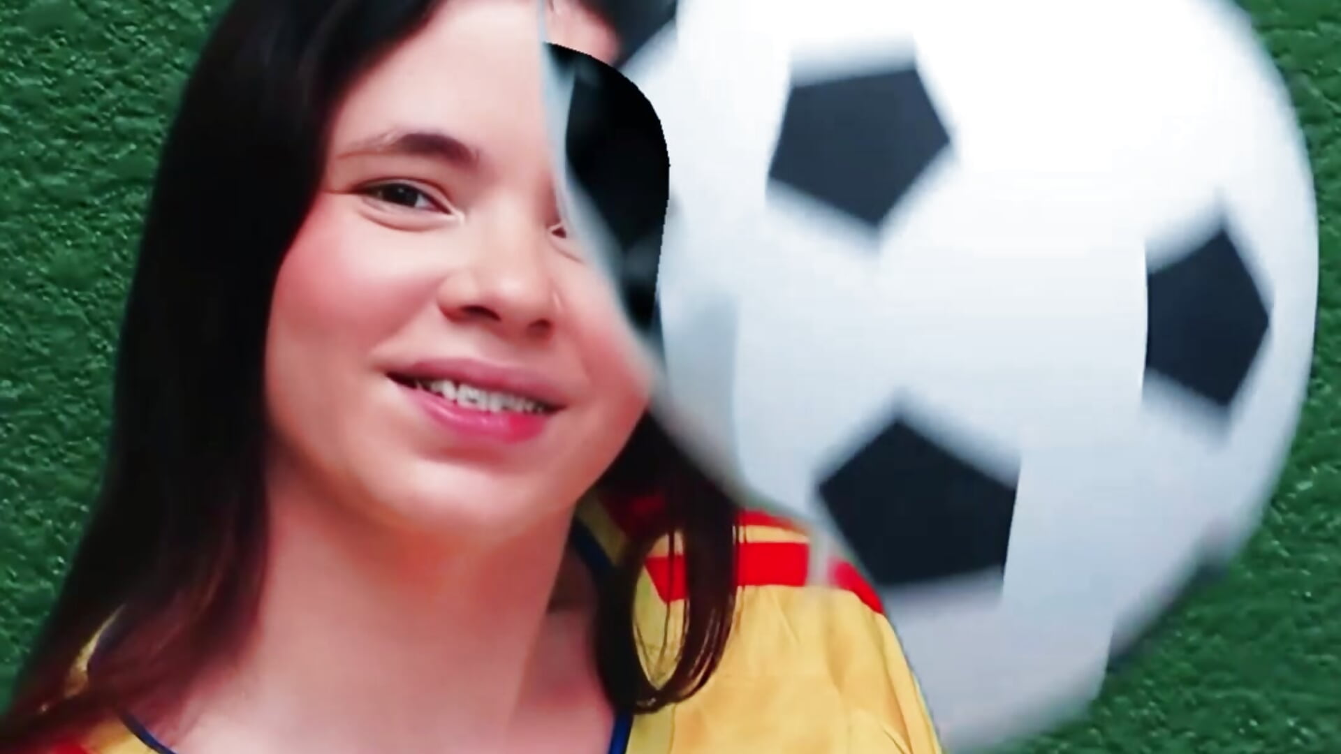 MAIRA - vidéo du modèle de showcams maira_tf