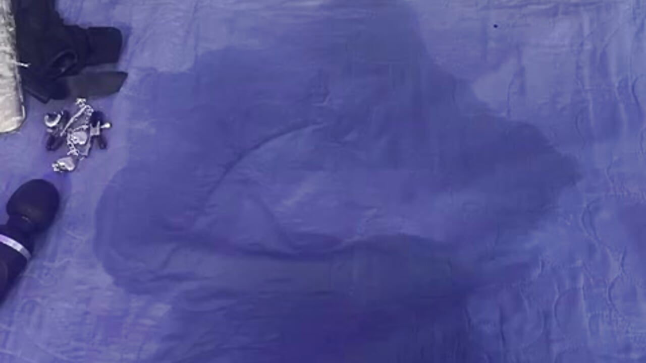 squirt time - video by AbbyBeck cam model