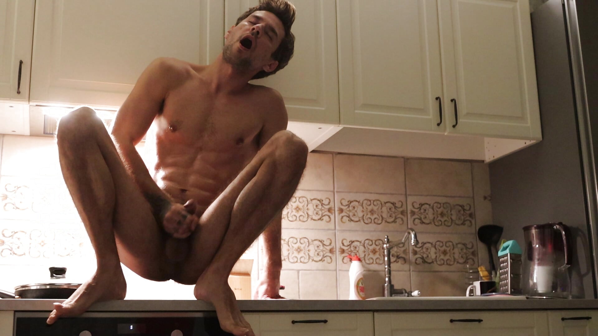 Cum on the kitchen !!! - video by dreamon007007007 cam model