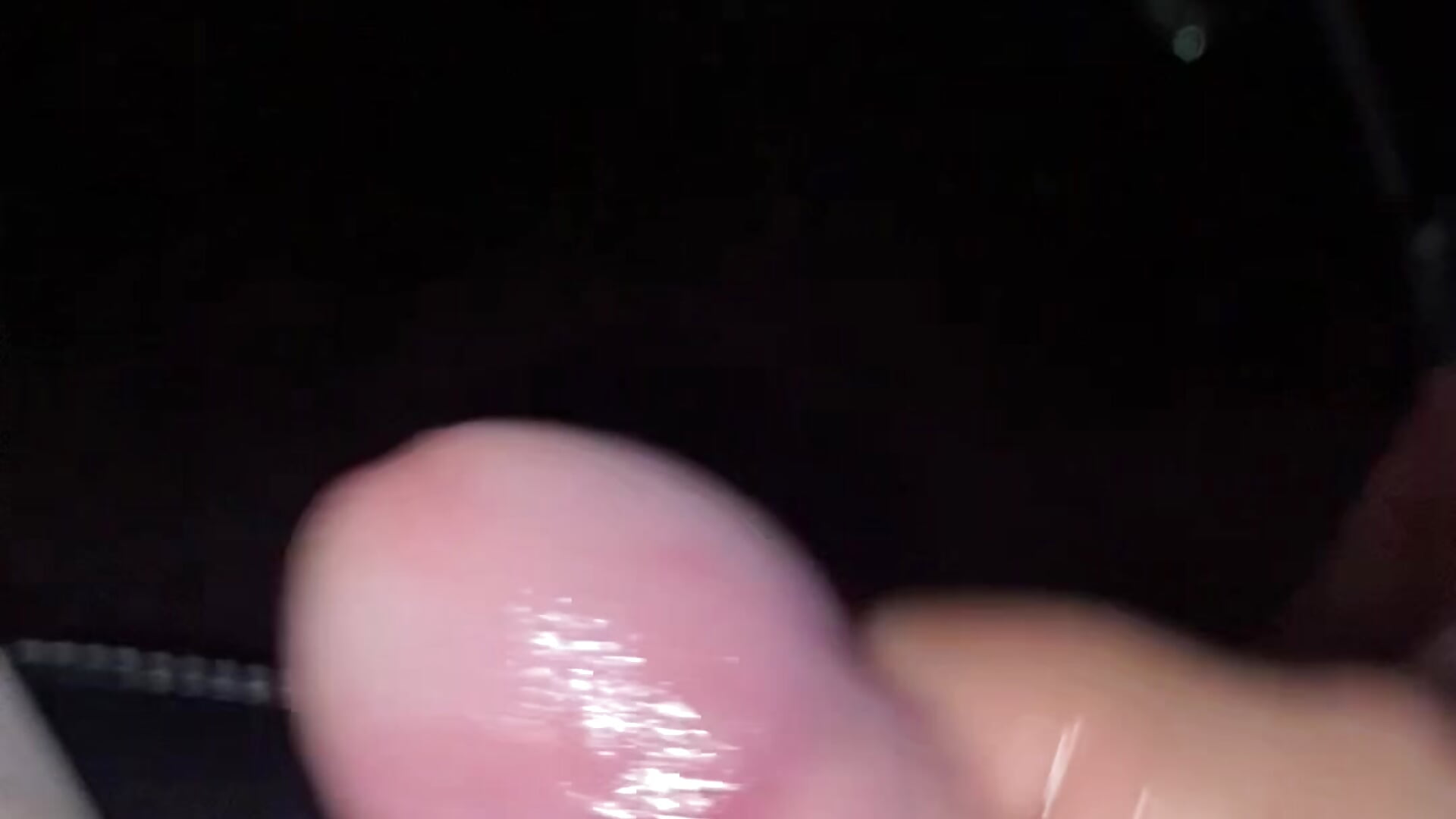 Schön den Schwanz mit Gleitgel eingerieben 😋 - video by JaIchWixxeZuGerne cam model