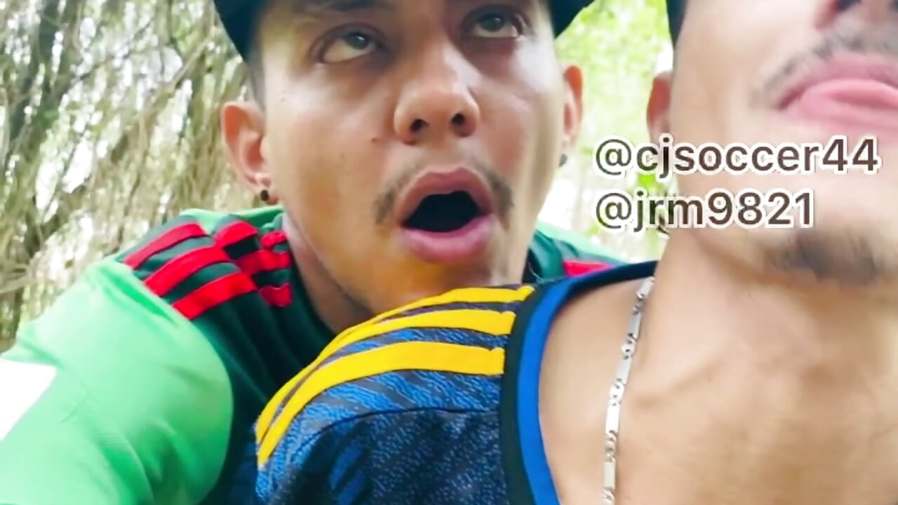 Cruising after gym - відео від вебкаммоделі skinny23cm