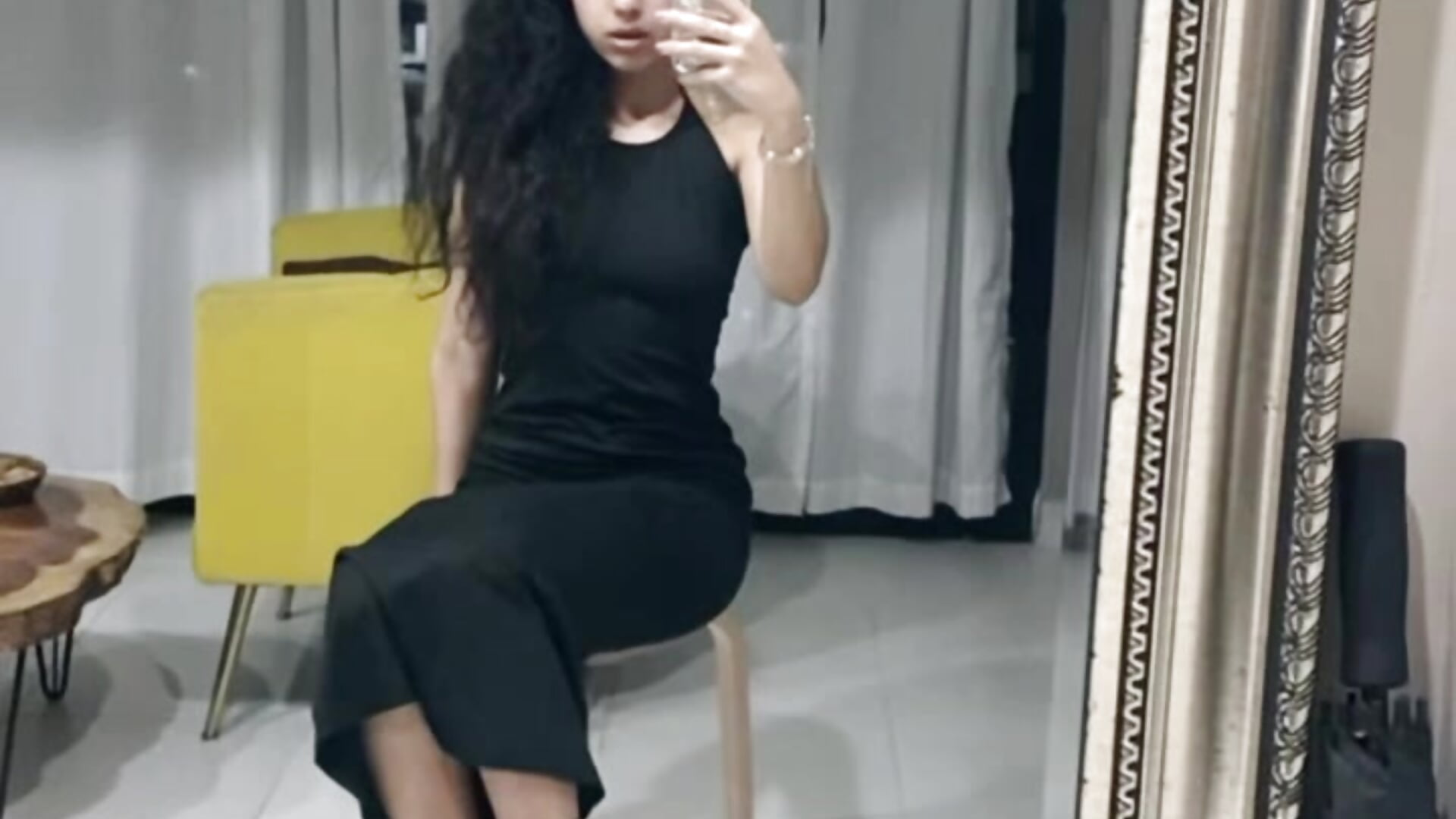 Mi piace molto la moda 🖤 - video di Sora_pasquale modella di cam