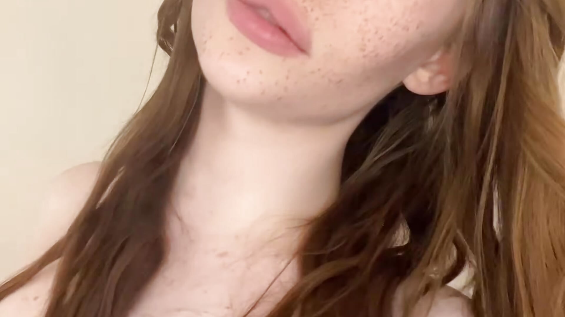 Tik Tok - video by Roxy_Sunnny cam model