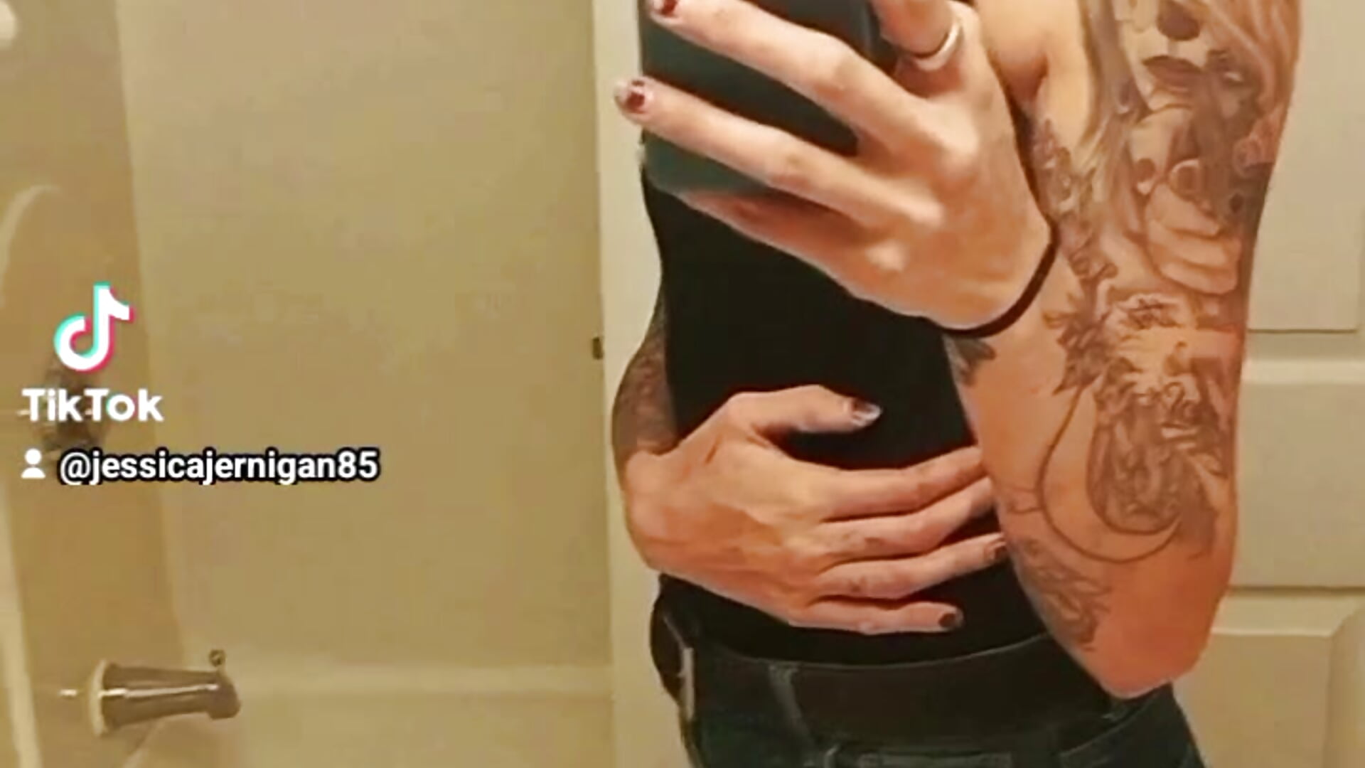 Me - video by bratlipss cam model