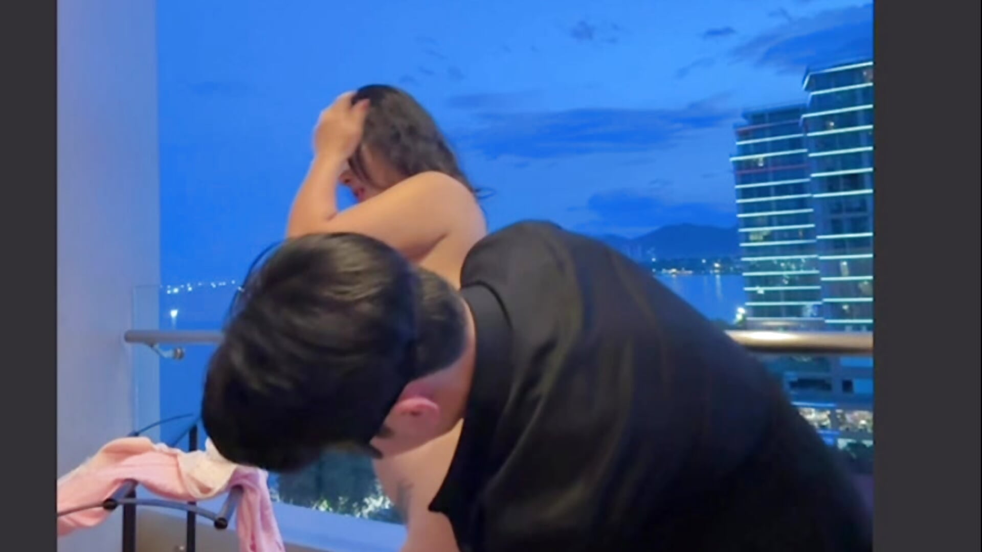 Good sex & nice beach view balcony 😍