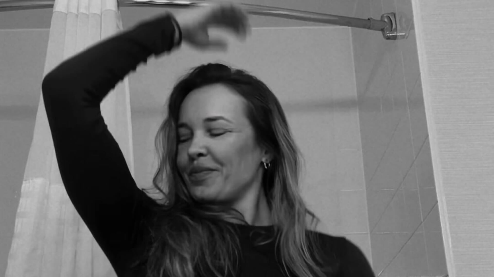 Just me being silly 🤪 🧴 - video oleh sonyaxbelle kamera model