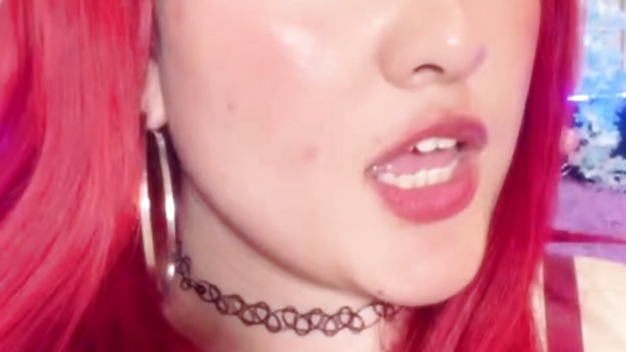 🫣 - video by AliaMiller_ cam model