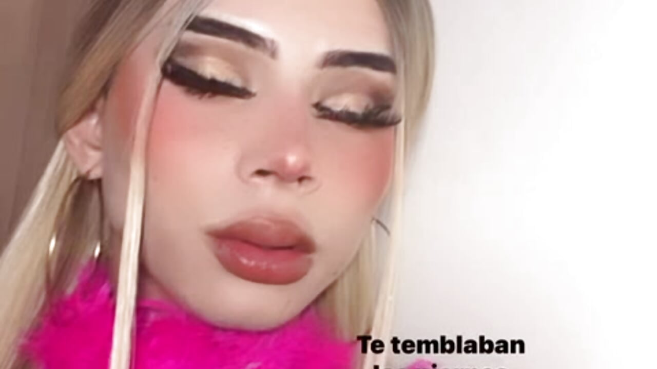 I'm your queen 😗 - video by Rossedewitt_ cam model