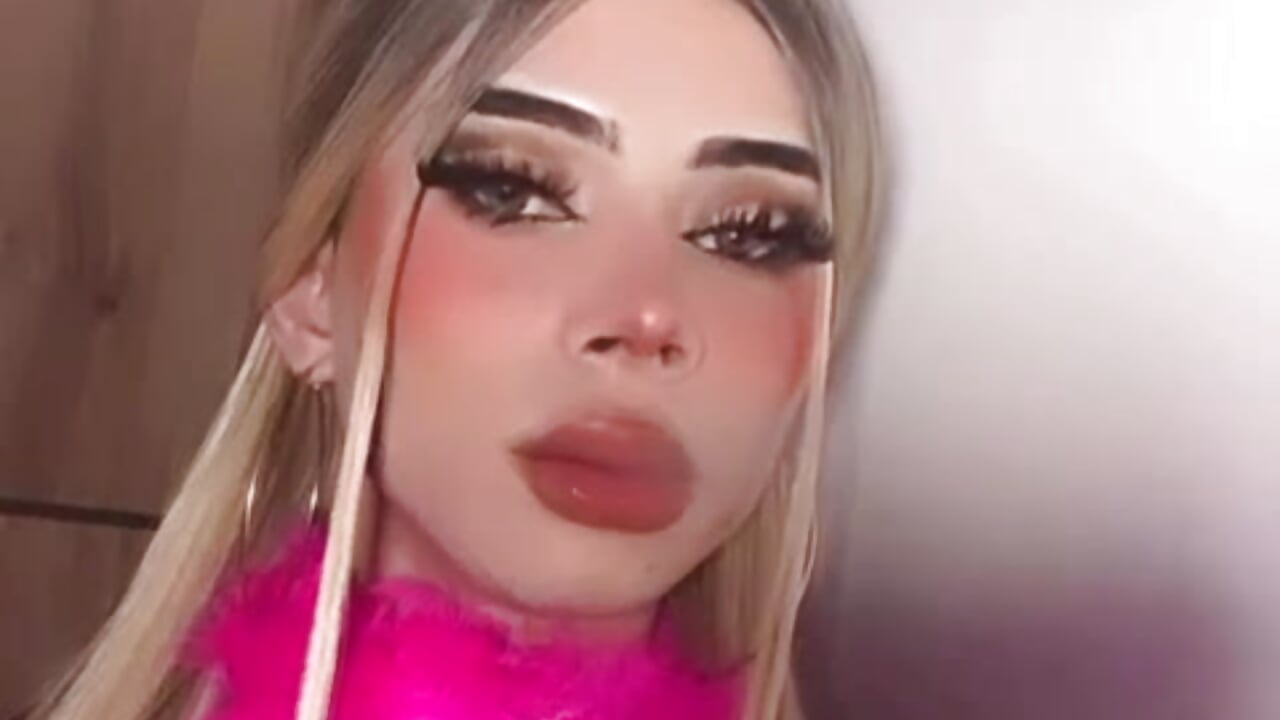 Hello my loves 💖 - video by Rossedewitt_ cam model