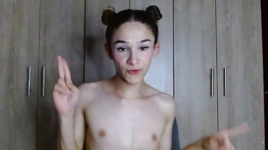 Enjoying the time I spend with you - video by Twink_fem-boy cam model