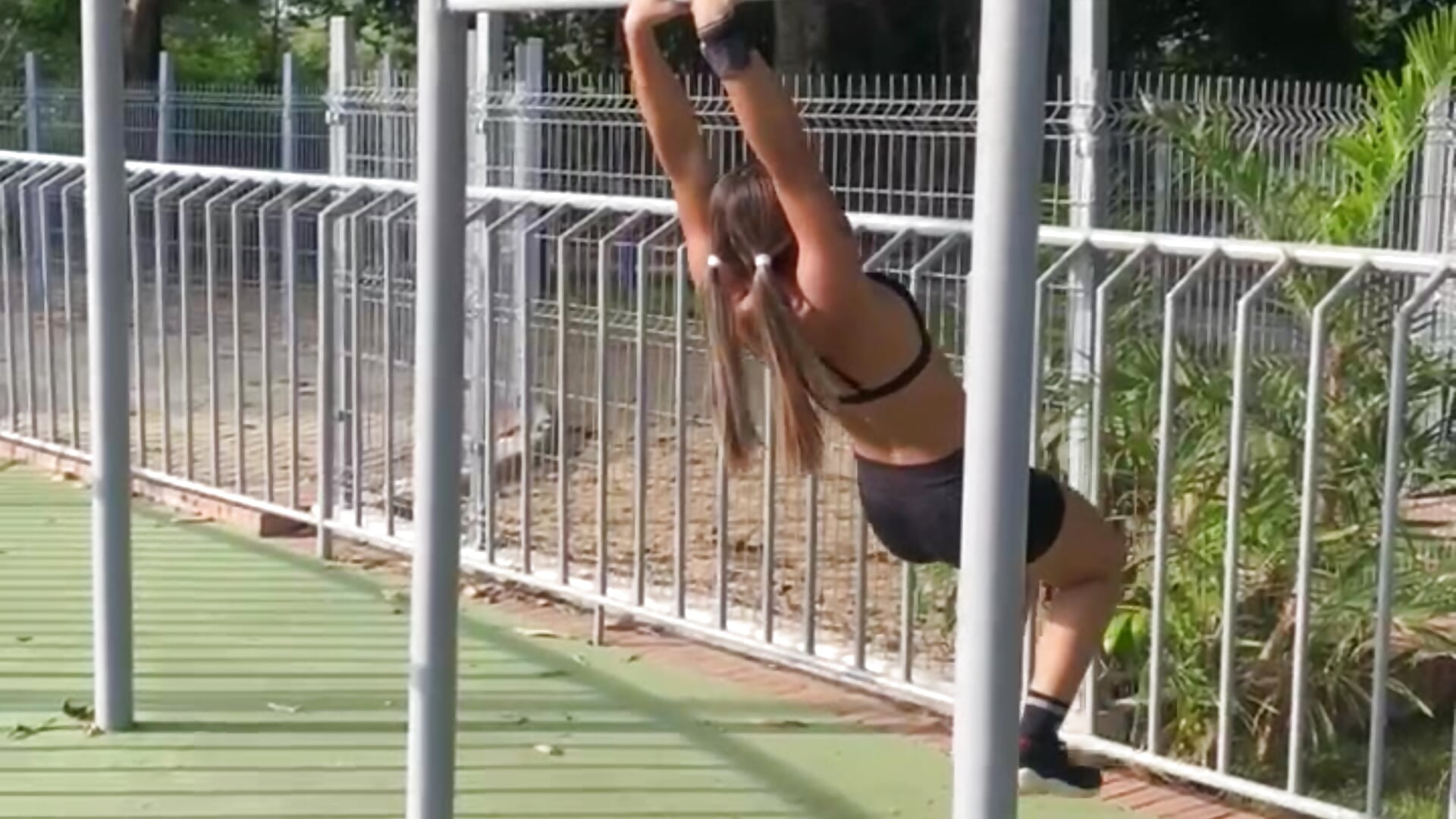 calisthenics - video by rachell_owen cam model