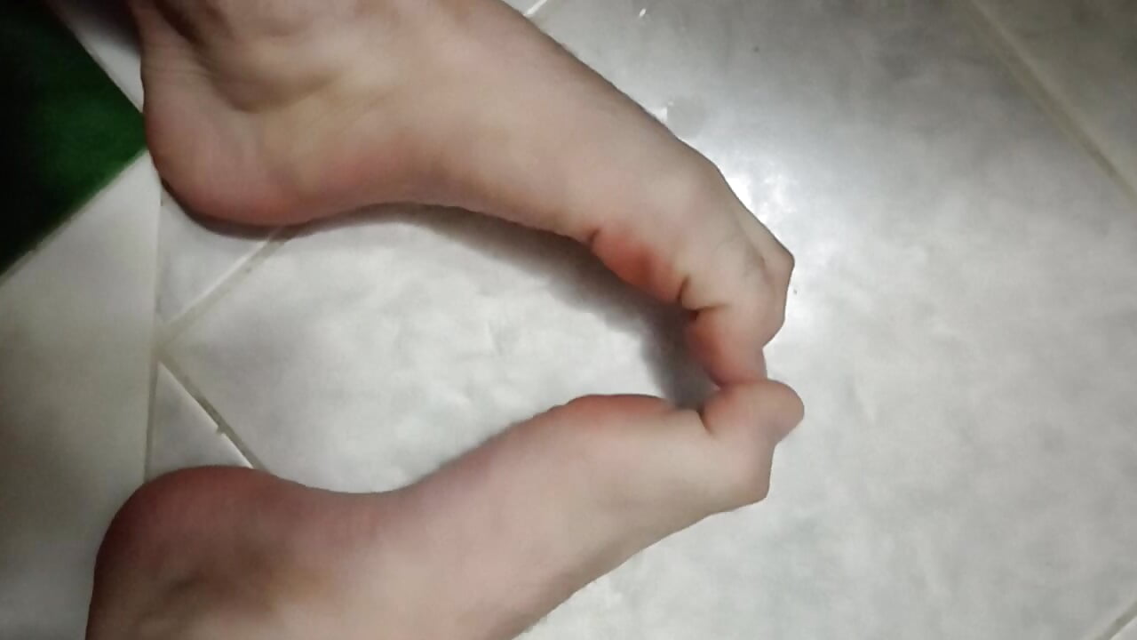 Feet - video by _Dominikxxx_ cam model