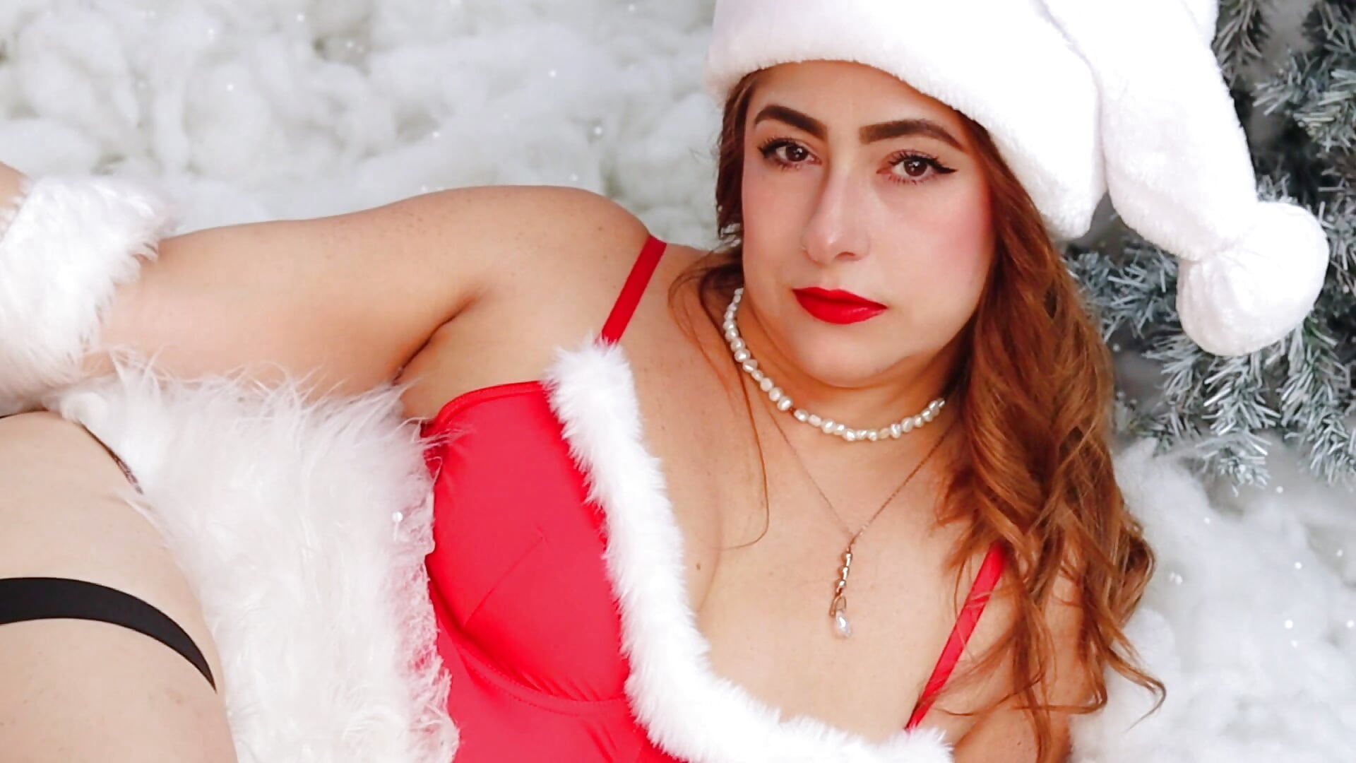 Merry Christmas to all of you 🌲🎅🏻 - video by Emili__hot cam model