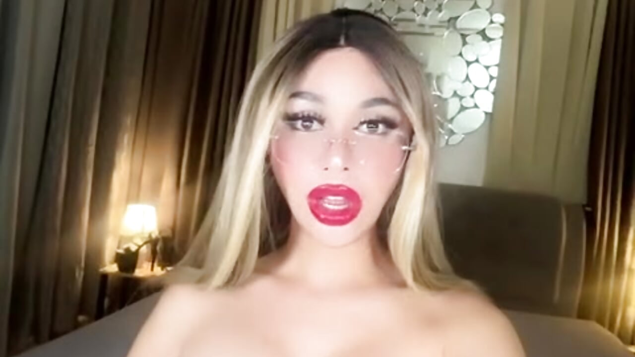 CC4CAEB5-03A5-44B1-BF54-2968CF43D56A - video oleh model kamera Monstercockgoddessx