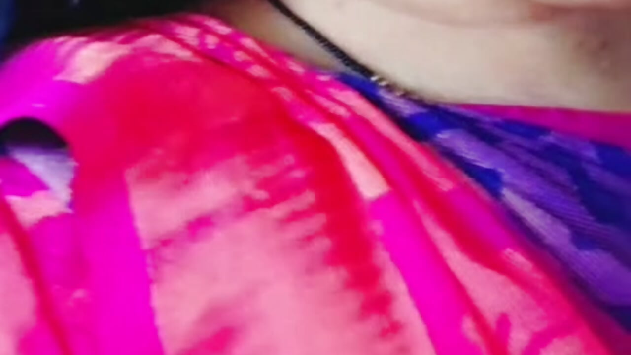 Love – видео вебкам-модели tamil_Sigappu_Roja