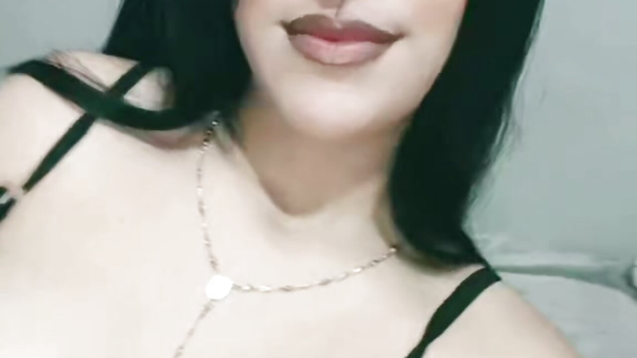 479674 – video modela na kameri Bigtiti01