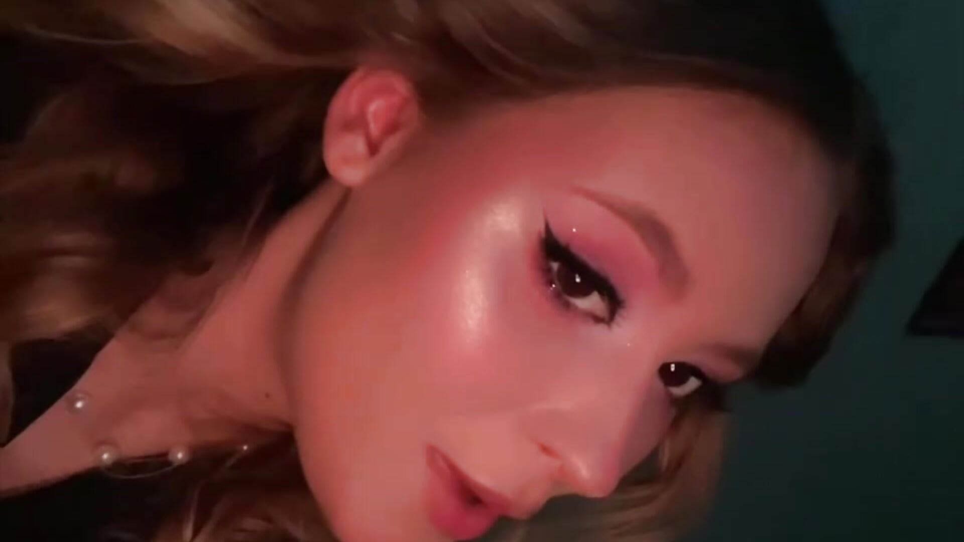 me ♥ - video by Margo-pvt cam model