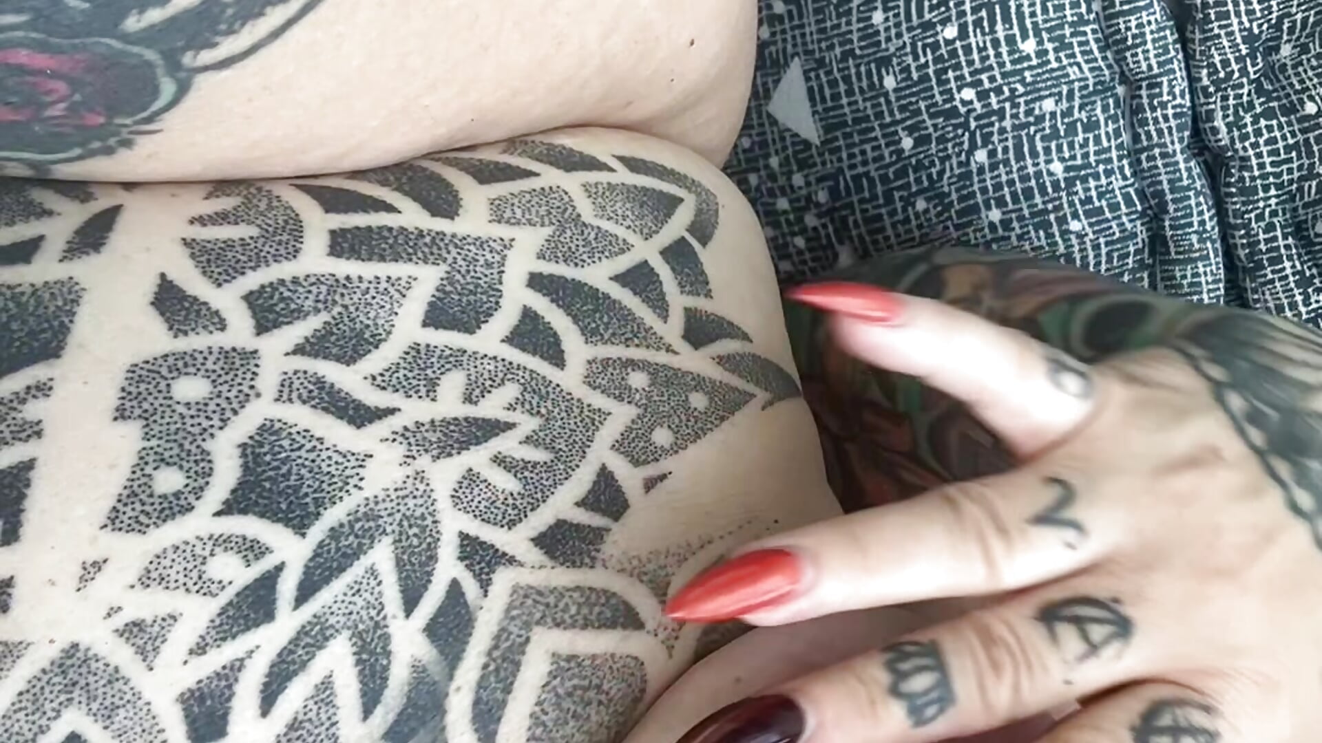 Secret masturbation - video by DarkDomina cam model