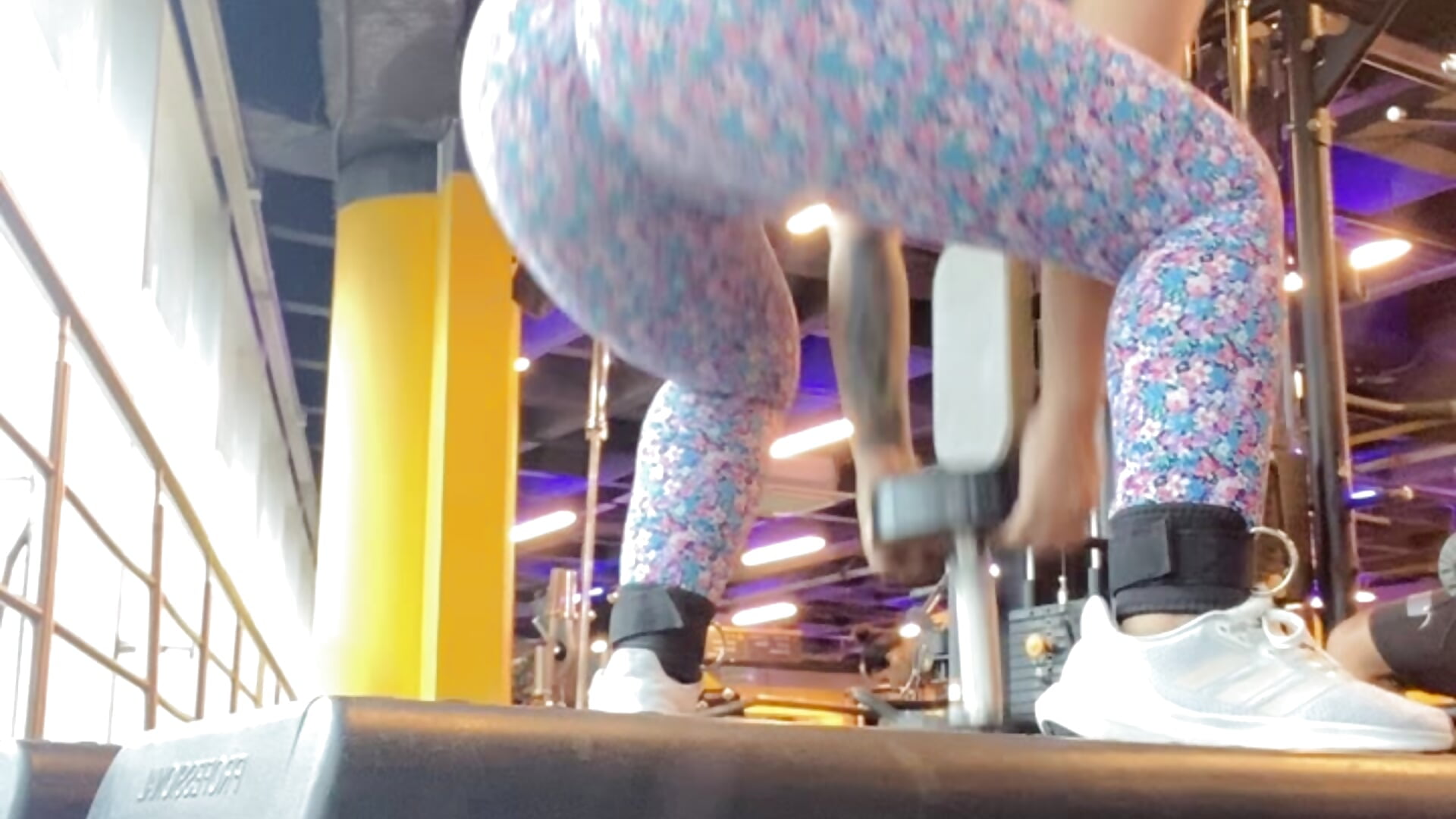 Strengthening my fat ass - ক্যাম মডেল vaniaa95-এর ভিডিও