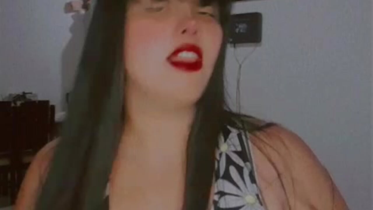 hi - video by penelope_gucci1 cam model