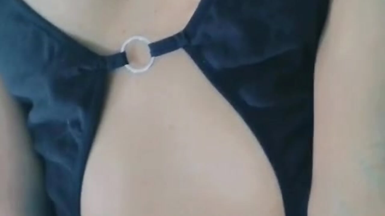 Me - video by Anniie_miller_ cam model