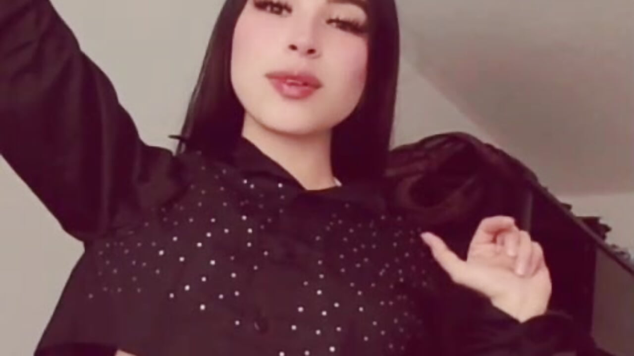 karaOke - video by CandySays cam model