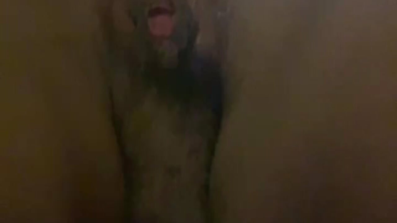 Barbeiro comeu meu cuzinho gostoso