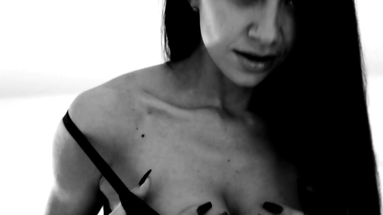 Black&White - video by ArabianMalikah cam model