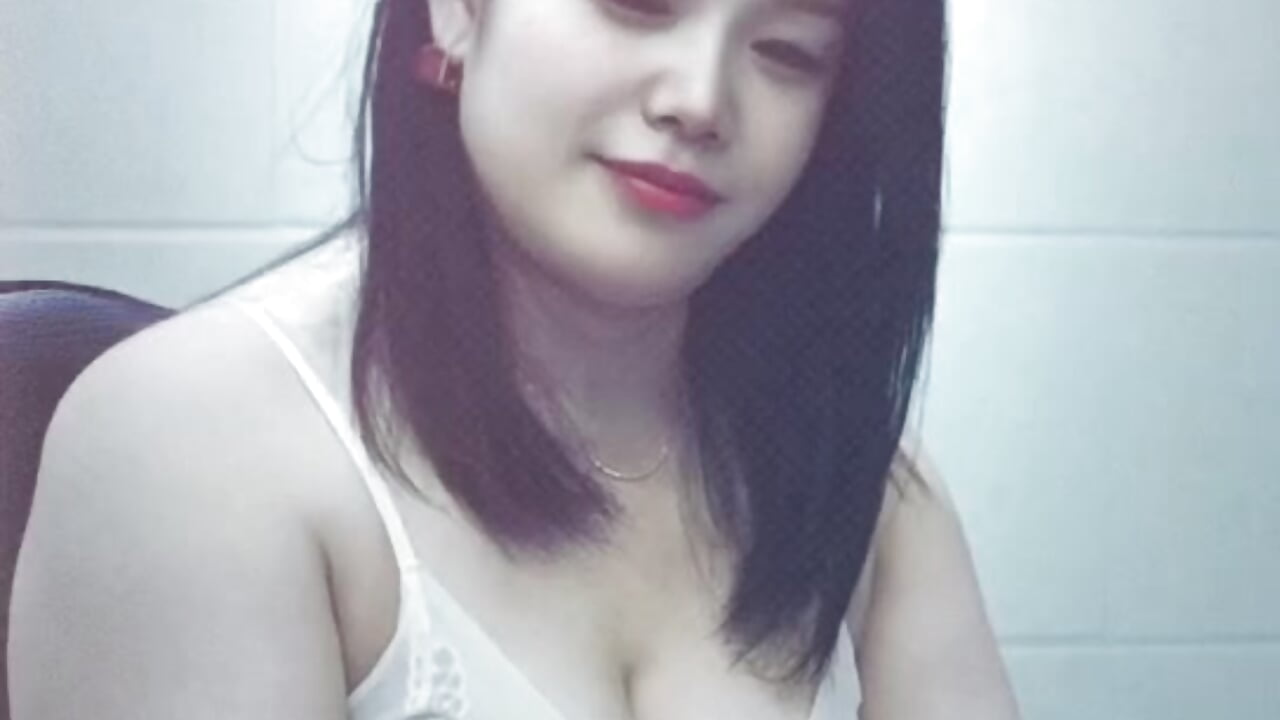 ded66ff0c93ef41590ba577d6973928e - video by fangfang552 cam model
