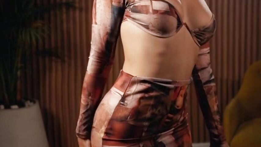 SEXUAL SENSUAL ANTONELLA - Video von antoneella_jones Cam-Model