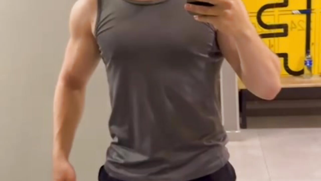 I AM - video by ALANNFERRER cam model